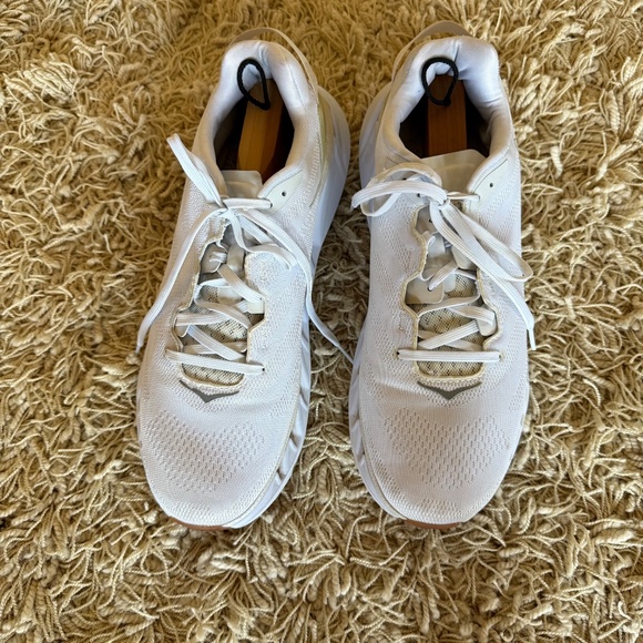 Hoka Mens One One Elevon 2 Comfort Running Shoes White/Tan Size 14 main image 8